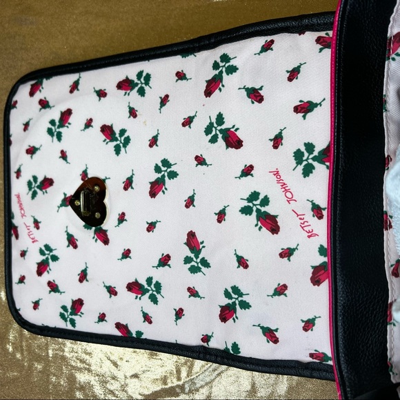 ICONIC! Betsey Johnson phone bag hot pink with black and white striped telephone - Picture 9 of 16